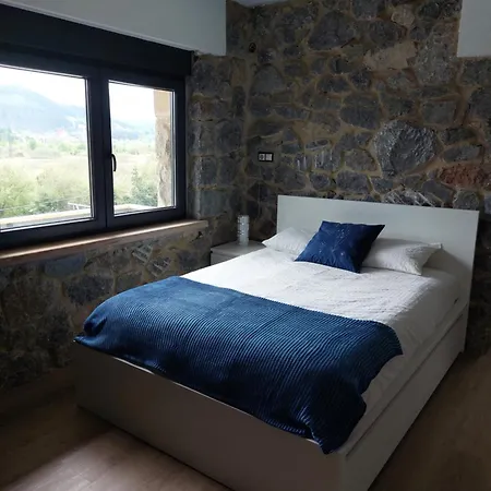 Apartament En Pleno Corazon De Urdaibai Con Piscina Y Muy Cerca De Playas Elejalde