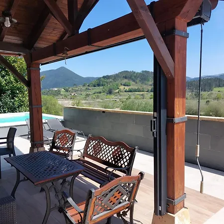 En Pleno Corazon De Urdaibai Con Piscina Y Muy Cerca De Playas *